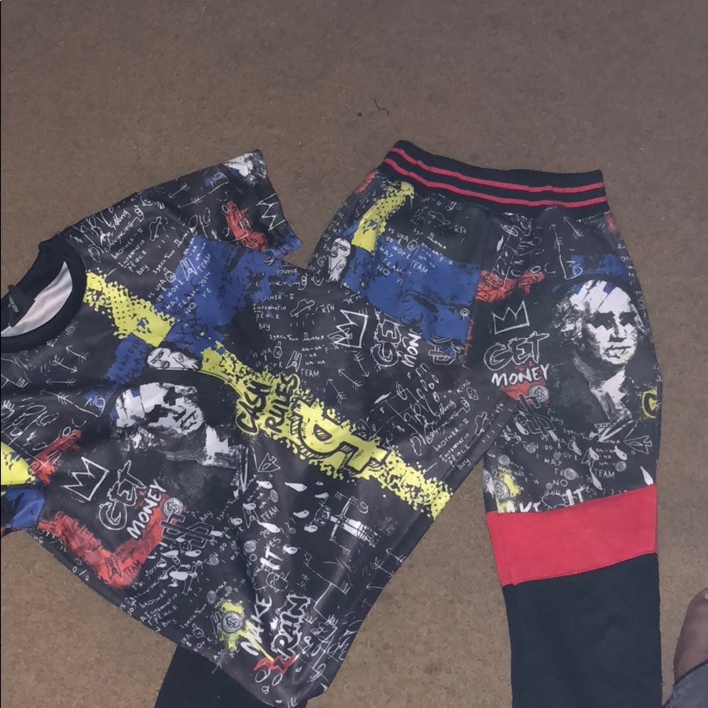 B2: 2 pcs outfit